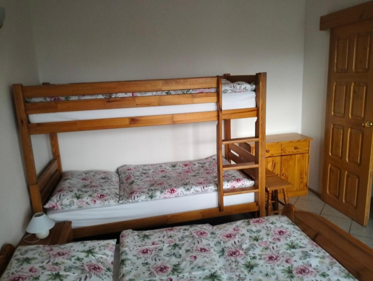 A-Privat Otel Liptovský Mikuláš Dış mekan fotoğraf
