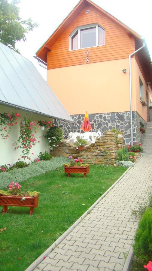 A-Privat Otel Liptovský Mikuláš Dış mekan fotoğraf